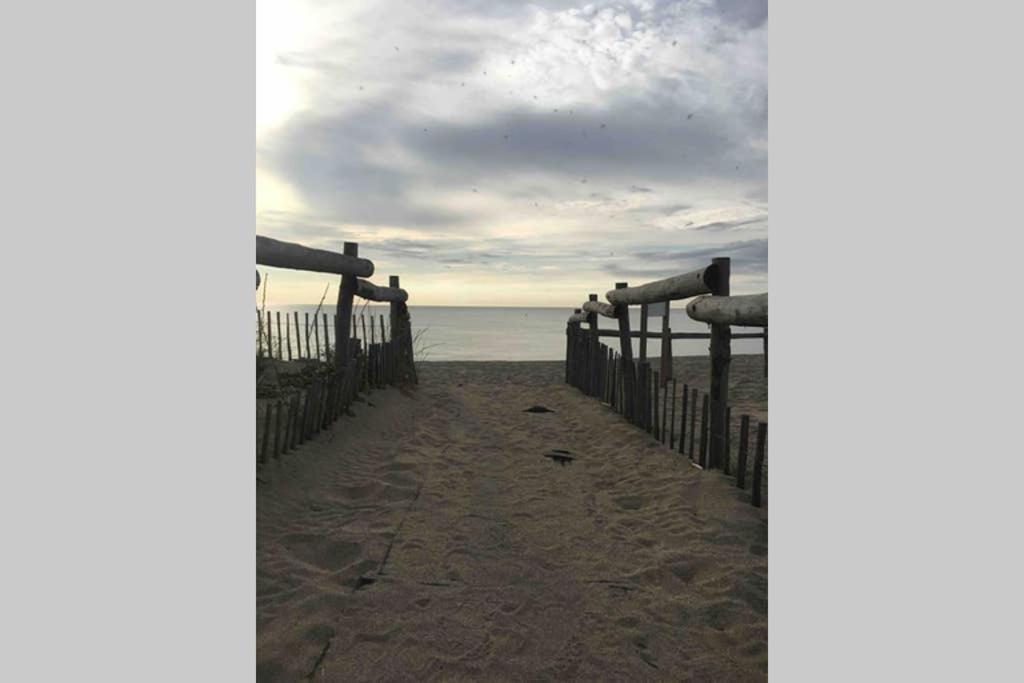 Villa Bord De Mer Torreilles Bagian luar foto